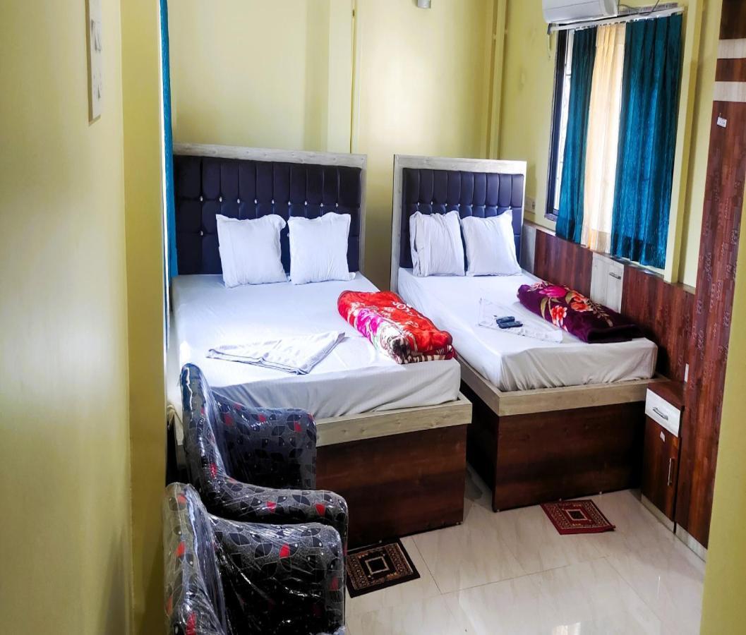 Staymaker Tirupati Guest House Kolkata Exterior photo